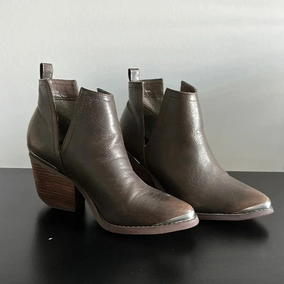 Not Rated Shoes - Not Rated Brown Cowgirl Booties